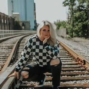 Meet your Posher, Sydney